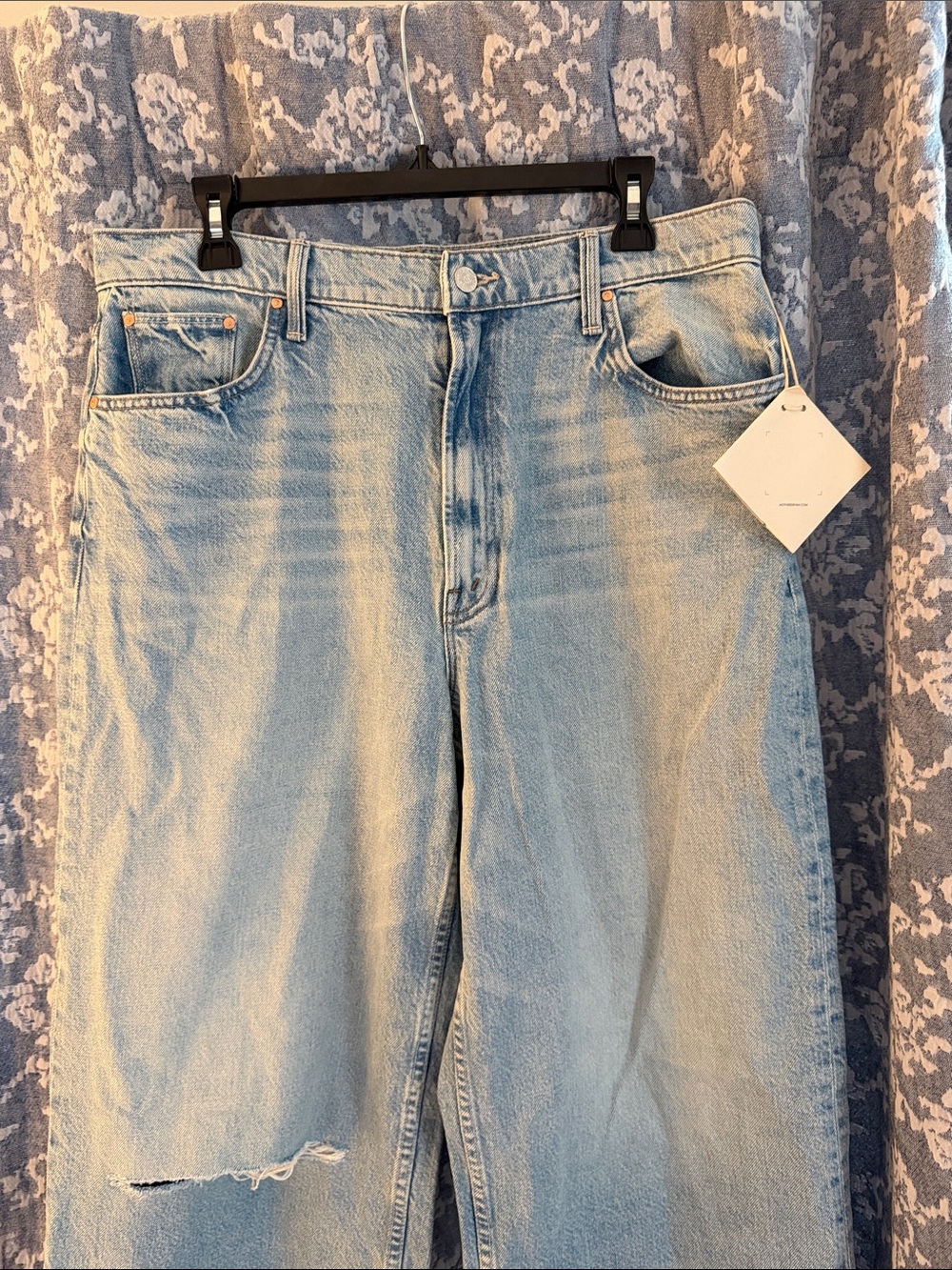 MOTHER Light Blue High-Rise Spinner Zip Sneak Chew Jeans with Knee Rip - Picture 2 of 9